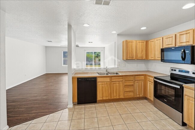 Building Photo - 16557 Allegre Way