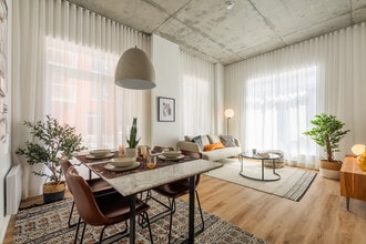 Building Photo - Mostra Maisonneuve