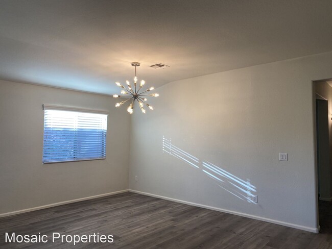 Foto del edificio - 3 br, 2 bath House - 3890 E Graphite Rd