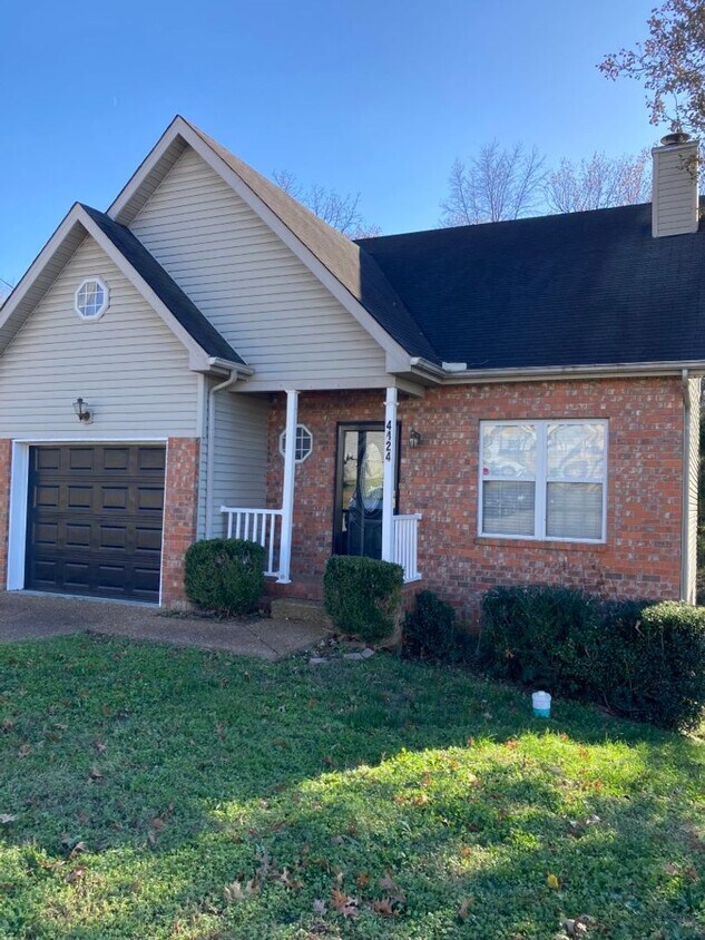Primary Photo - Hickory Highland Home Ready for Move In!