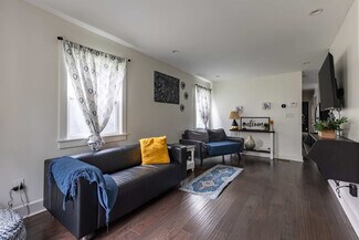 Building Photo - 3203 Sutherland Ave