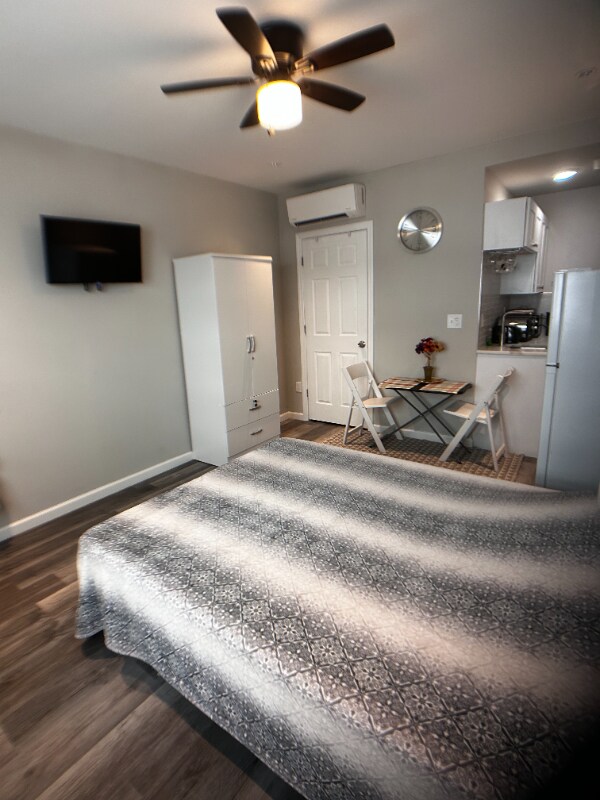 Building Photo - 3501 Pacific Ave