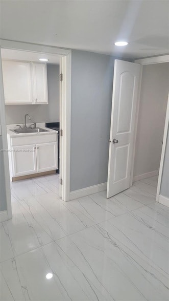 Foto del edificio - 6241 SW 17th St