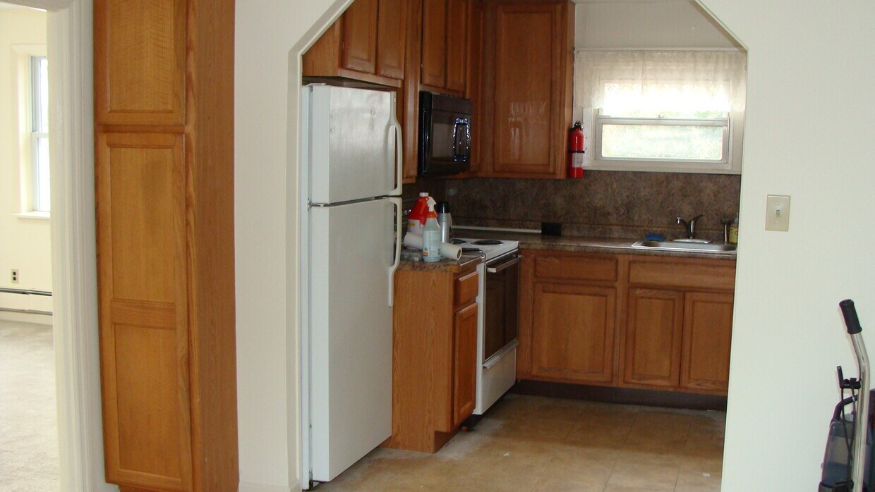 Primary Photo - 227 Lakeside Blvd