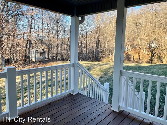 Building Photo - 3 br, 3 bath House - 691 Suburban Road