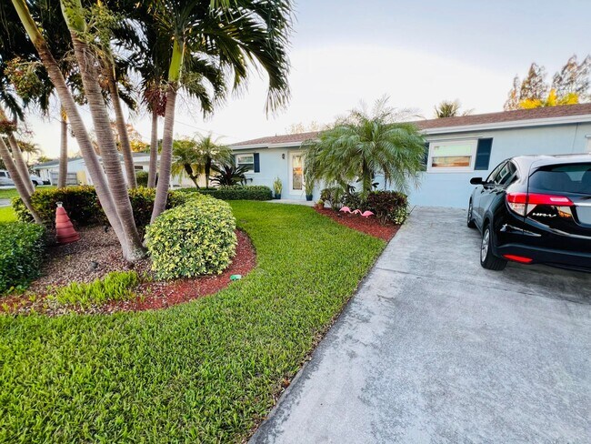 Foto del edificio - 1877 Meadow Ct