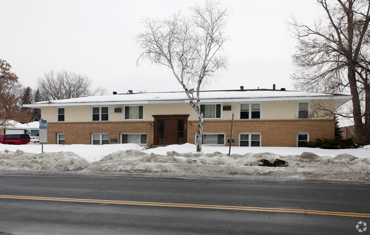 305 53rd Ave NE, Fridley, MN 55421 Apartments in Fridley, MN