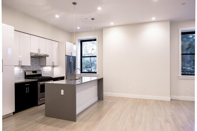 Foto del edificio - 1 Newcomb St