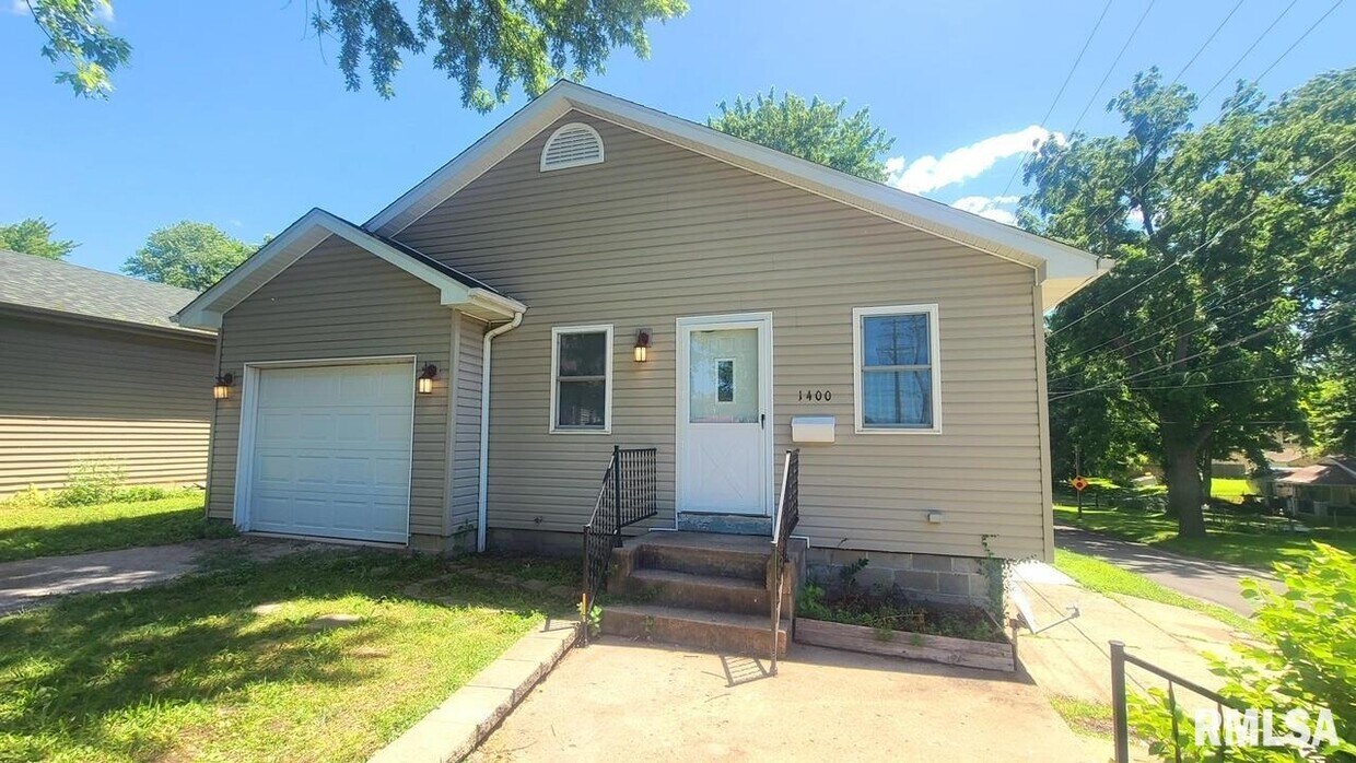 Primary Photo - 1400 N MacArthur Blvd