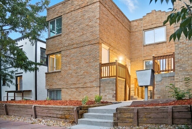 Foto del edificio - 1364 Lafayette St