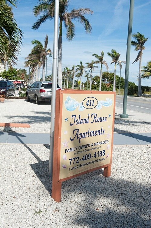  - Island House Apartments
