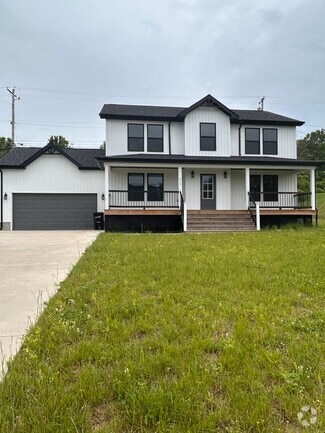 Building Photo - 215 Linwood Dr