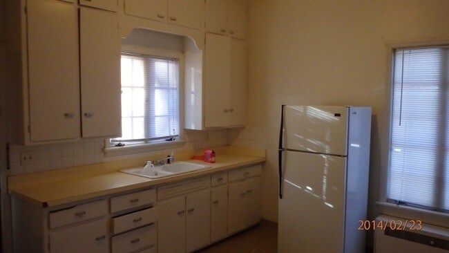 Foto del edificio - 406 Buell Ave