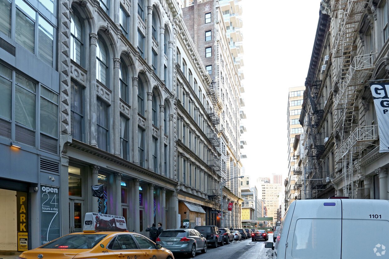 Primary Photo - 78 Leonard St