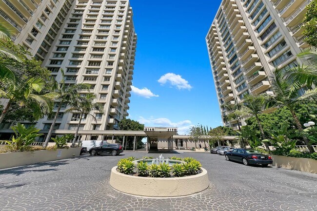 Building Photo - 2160 Century Park E