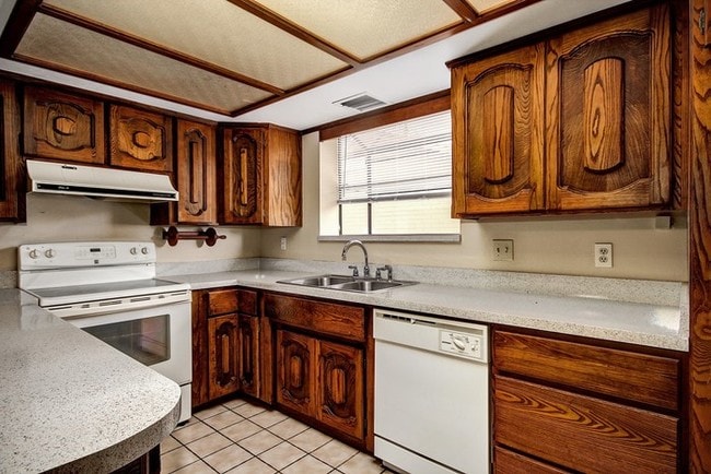 Building Photo - 3247 N 55th Ave