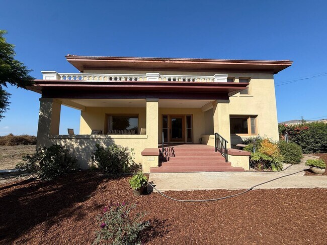Building Photo - Spacious Somis Country Estate – 4+3 4,000 Sq. Ft. of Timeless Charm