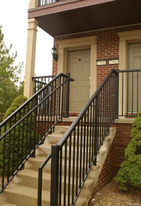Foto del edificio - 27935 Hopkins Dr