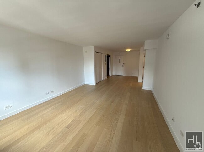Building Photo - East 39th Street