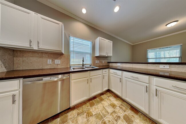 Foto del edificio - 10 Prairie Oak Dr