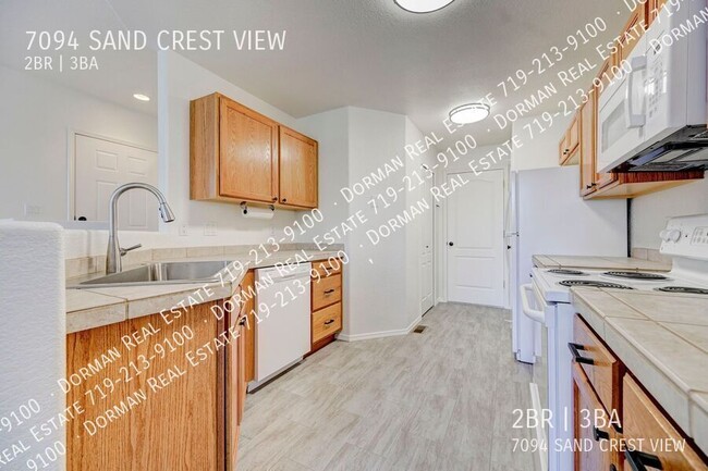 Foto del edificio - $500 OFF the first month of rent! Townhome...