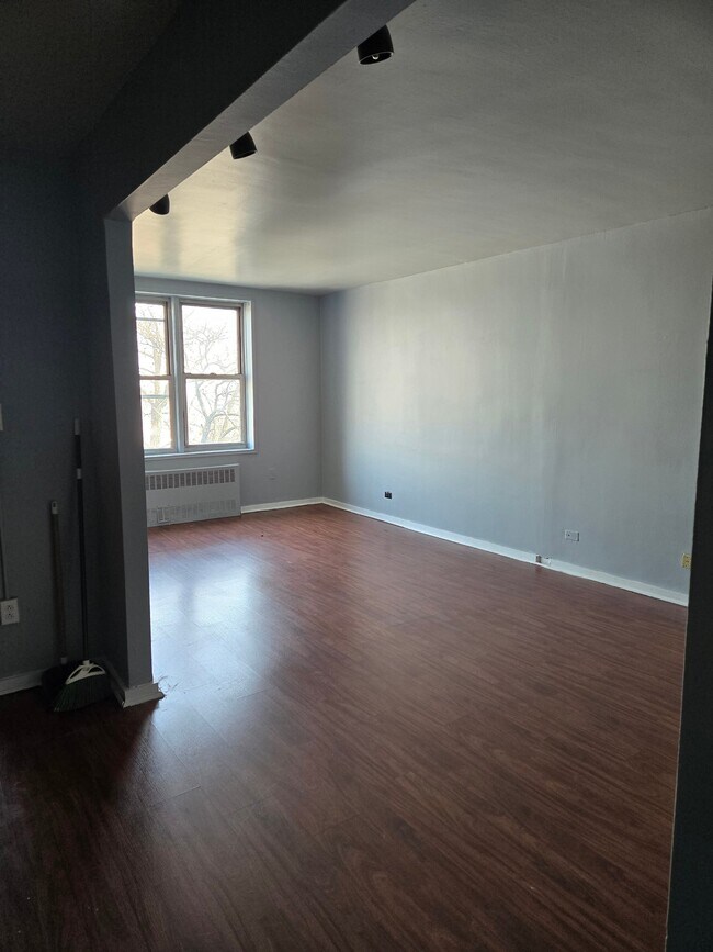 Foto del edificio - 2525 Nostrand Ave