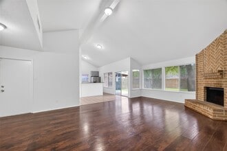 Building Photo - 1122 Woodbridge Ave