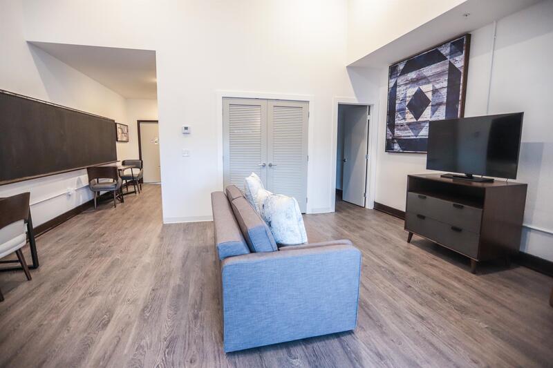 600 Shawnee St Unit 304, Leavenworth, KS 66048 Condo for Rent in