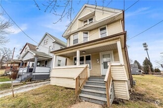 Building Photo - 36 Cole Ave