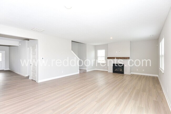 Foto del edificio - Coming Soon! Newly constructed 4- bedroom in Parkstay Lane!