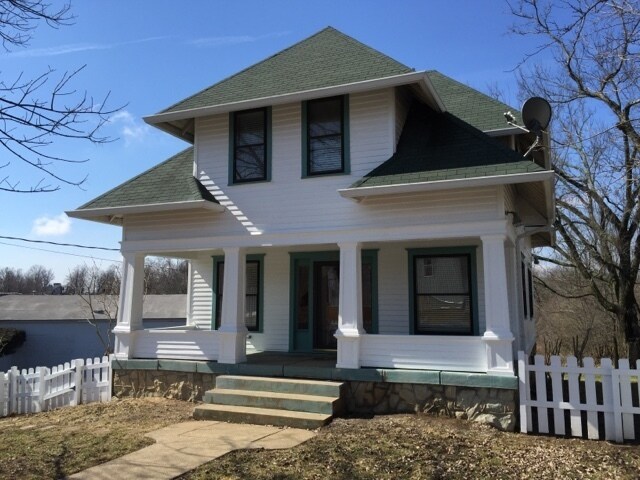 Foto del edificio - Beautiful Updated Home in Lagrange!