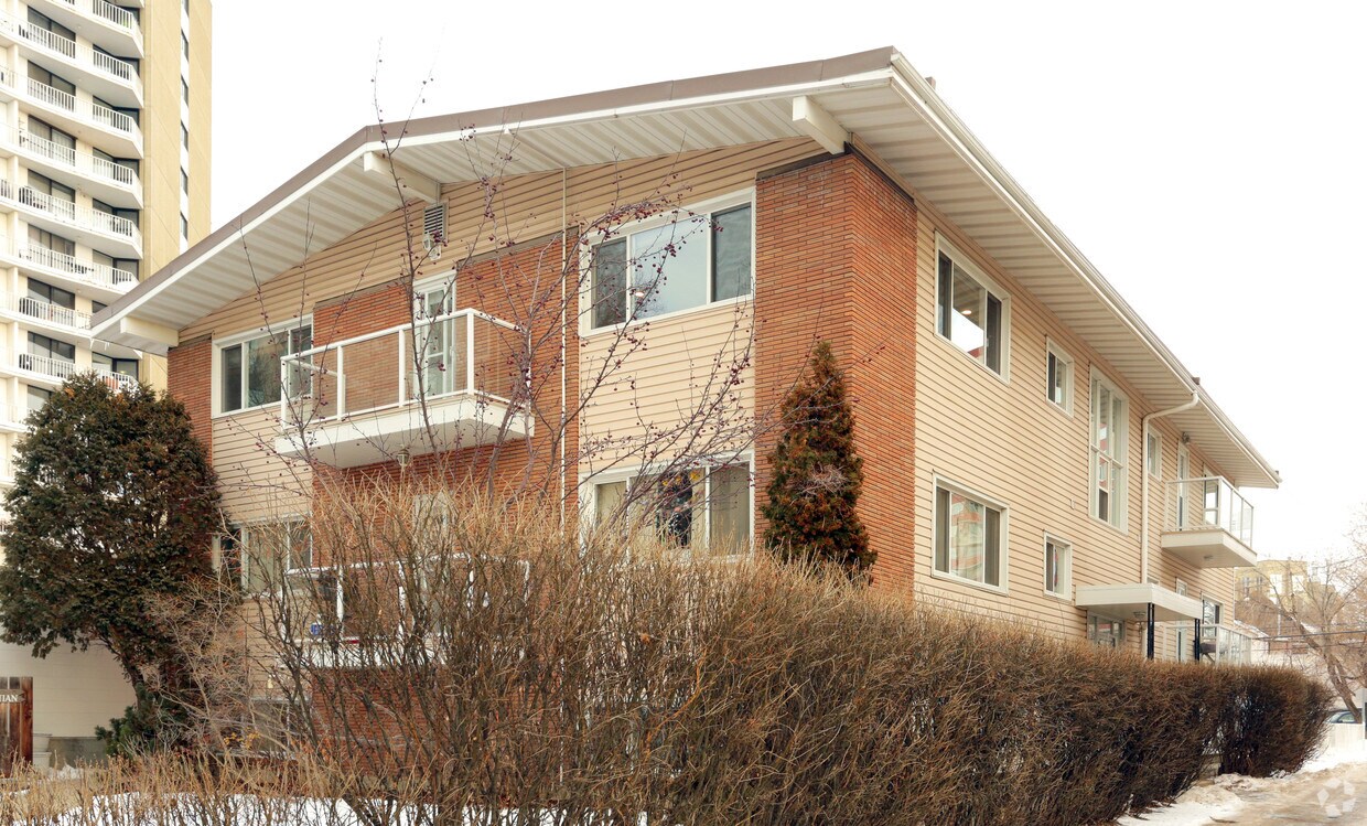 Primary Photo - Laurentian