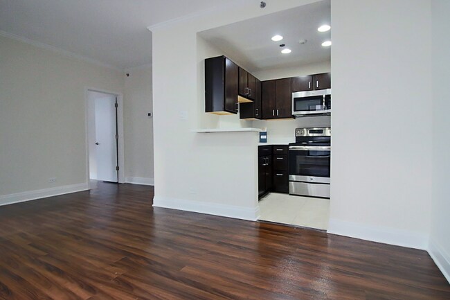 Foto del edificio - 217 E Chestnut St