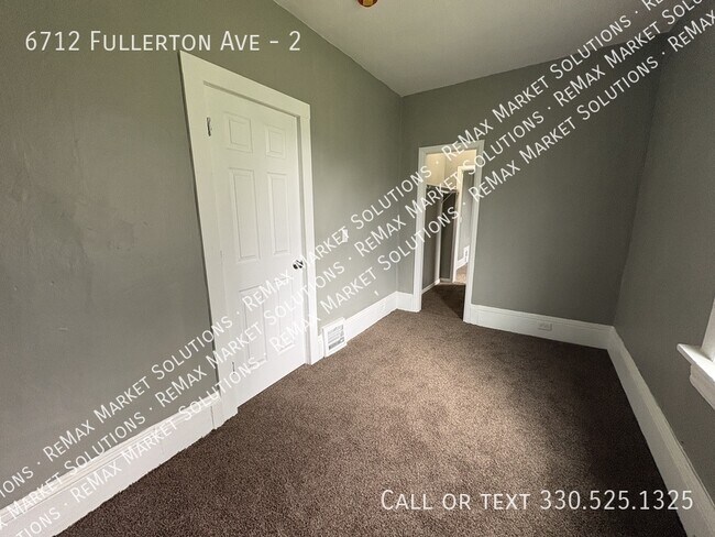 Foto del edificio - 6712 Fullerton Ave