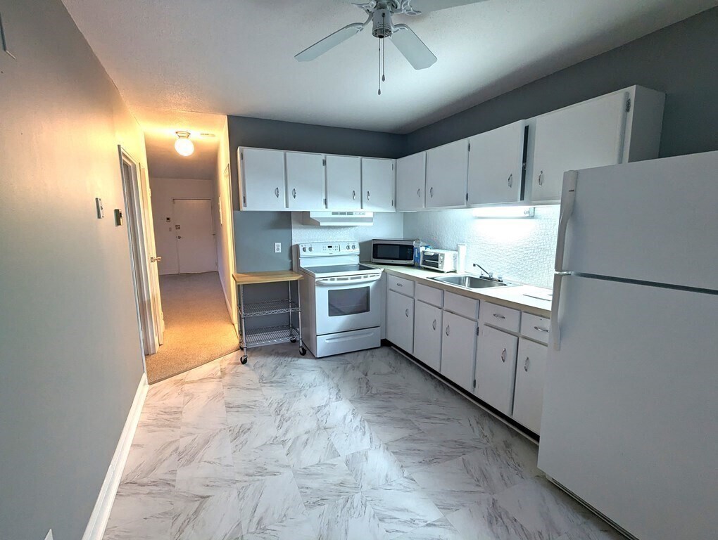 77 Nicholas Rd Unit B, Framingham, MA 01701 Condo for Rent in