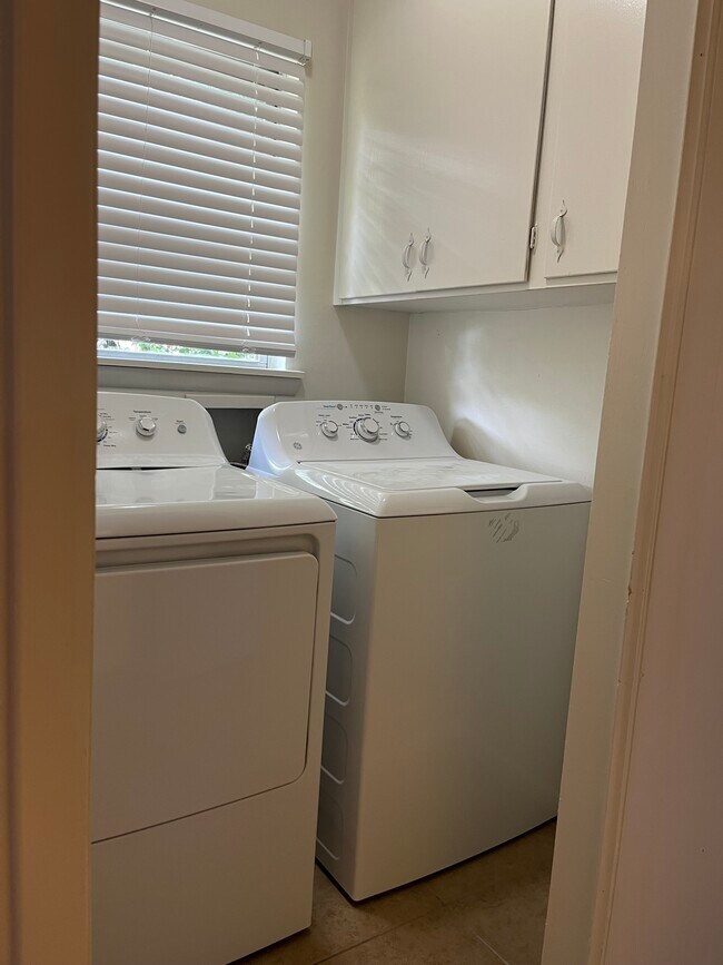 Foto del edificio - 4212 N Locust St