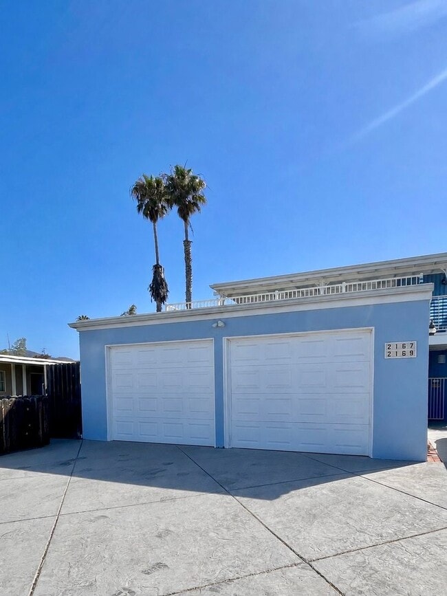 Building Photo - 2167 Pierpont Blvd