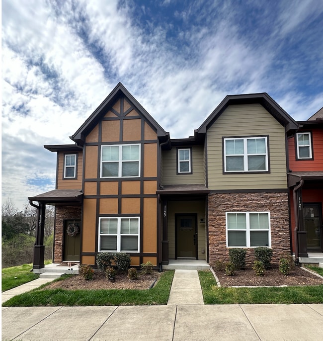 Building Photo - 1123 Waterburg Ln