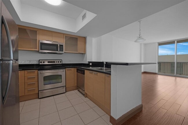 Building Photo - 140 S Dixie Hwy