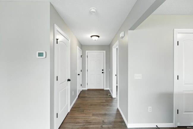 Building Photo - 813 Beal Brook Pass