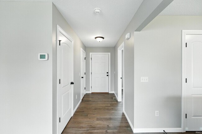 Foto del edificio - 813 Beal Brook Pass