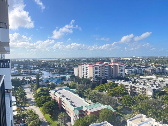 Foto del edificio - 531 N Ocean Blvd