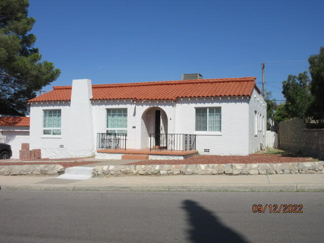 Primary Photo - 1115 Mesita Dr