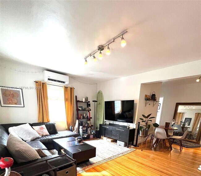 Foto del edificio - 125 S Shore Dr