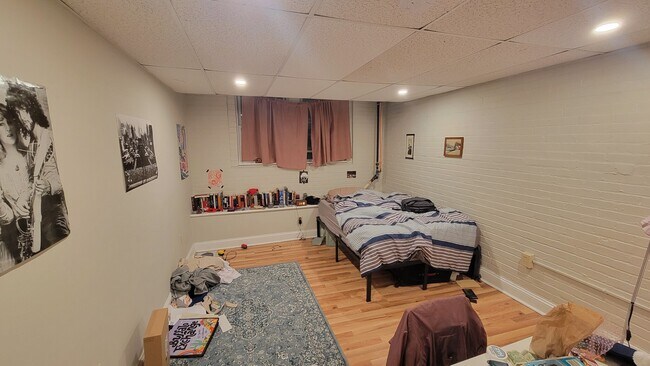 Foto del edificio - 120 Sewall Ave