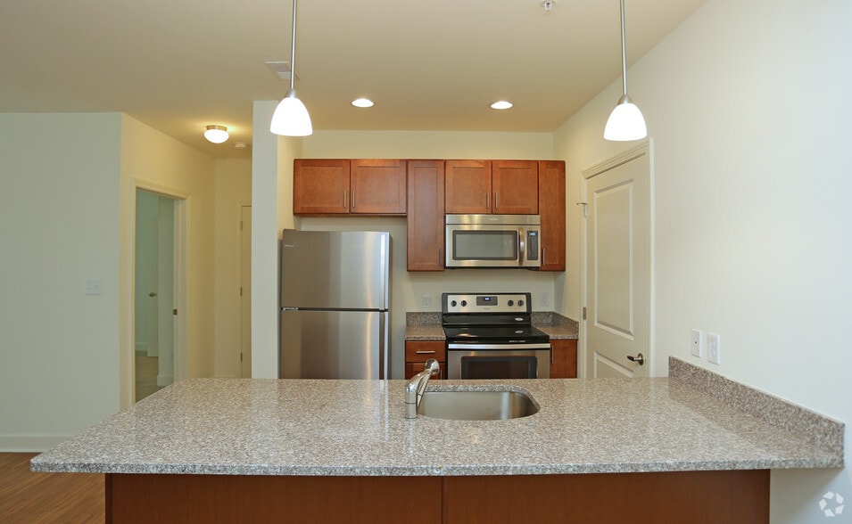 Iroquois Village Rentals Niskayuna, NY