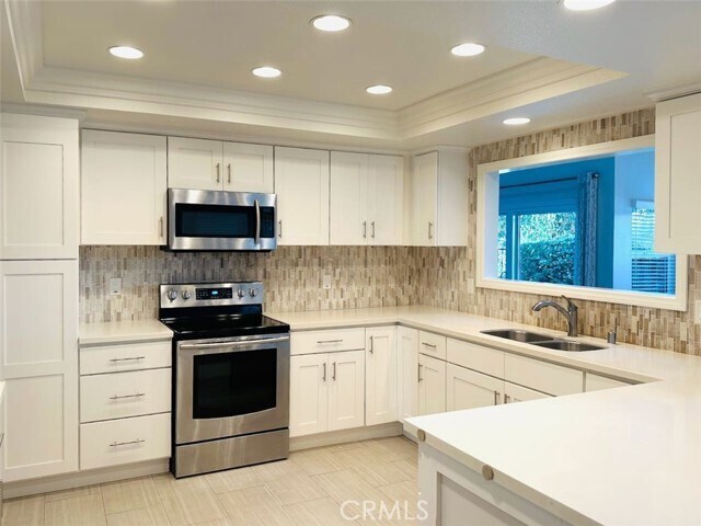 Foto del edificio - 30372 N Hampton Rd