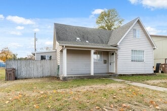 Building Photo - 2716 E Nebraska Ave