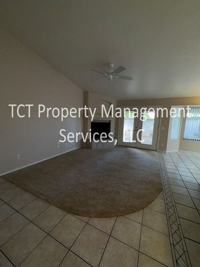 Foto del edificio - Great Home In Val Vista Lakes!
