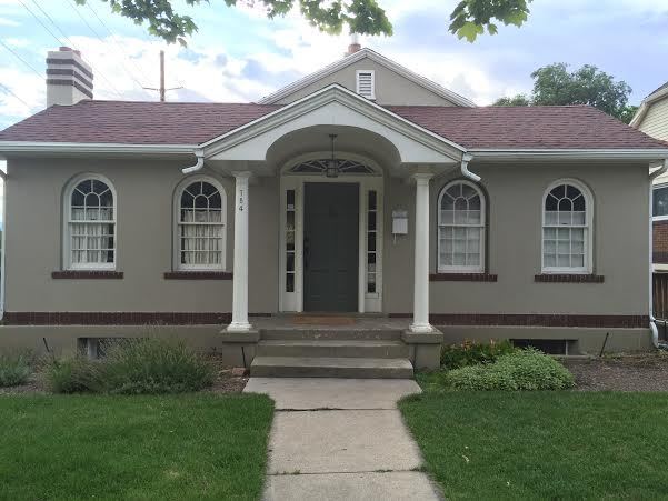 Primary Photo - Charming Vintage Family Home Close to the ...